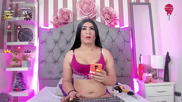 Natasha Hart online show from 02/13/25, 04:43