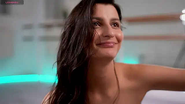 Snapshot of horny__land chatting on 01/31/25, 07:29 horny land online show from 01/31/25, 07:29