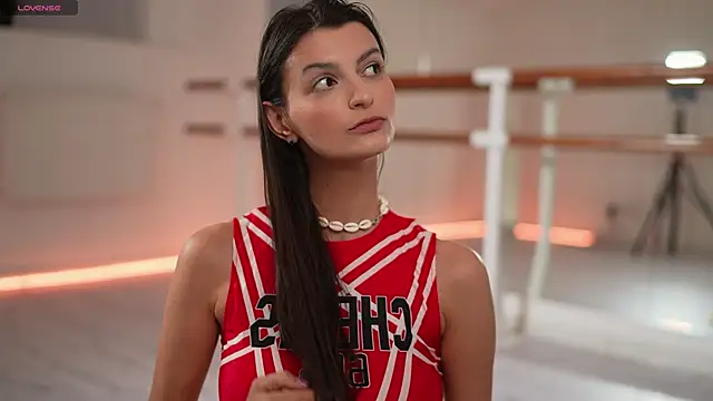 Snapshot of horny__land chatting on 02/20/25, 03:30 horny land online show from 02/20/25, 03:30