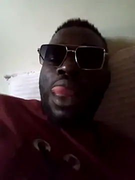 Snapshot of ClinDi chatting on 01/10/25, 04:12 ClinDi online show from 01/10/25, 04:12