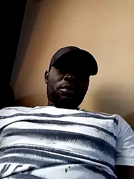 Snapshot of ClinDi chatting on 03/08/25, 01:03 ClinDi online show from 03/08/25, 01:03