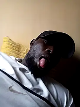 Snapshot of ClinDi chatting on 03/10/25, 02:16 ClinDi online show from 03/10/25, 02:16