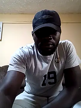 Snapshot of ClinDi chatting on 03/13/25, 12:56 ClinDi online show from 03/13/25, 12:56