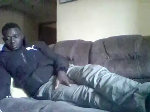 Snapshot of ClinDi chatting on 10/19/25, 04:02 ClinDi online show from 10/19/25, 04:02