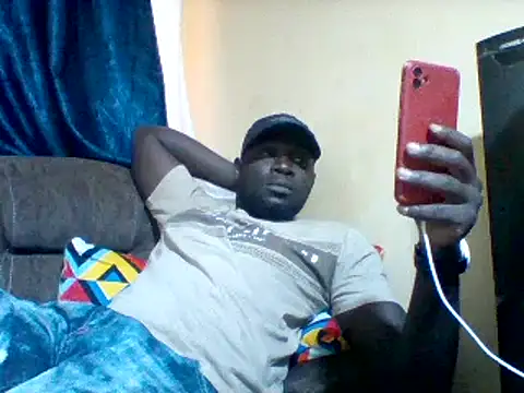 Snapshot of ClinDi chatting on 11/04/25, 01:32 ClinDi online show from 11/04/25, 01:32