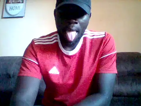 Snapshot of ClinDi chatting on 11/05/25, 02:06 ClinDi online show from 11/05/25, 02:06