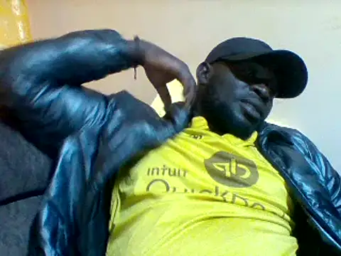 Snapshot of ClinDi chatting on 11/23/25, 02:50 ClinDi online show from 11/23/25, 02:50