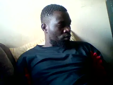 Snapshot of ClinDi chatting on 12/15/25, 02:21 ClinDi online show from 12/15/25, 02:21