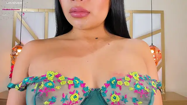 CarolineMaldonado online show from 02/21/25, 06:37