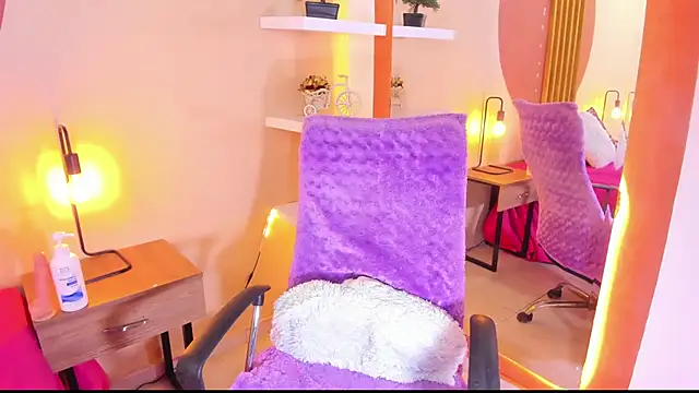 Hanah Greey online show from 02/25/25, 04:10