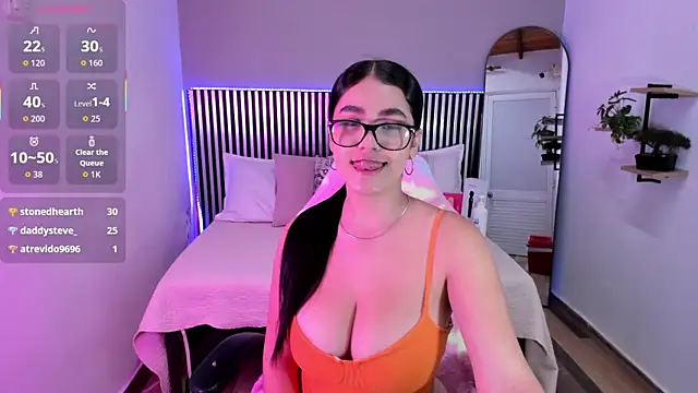 Hanah Greey online show from 06/24/26, 07:35