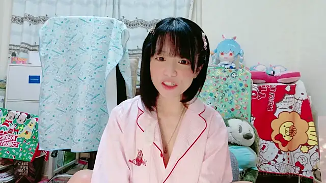 renapiyon8182 online show from 01/29/25, 07:43