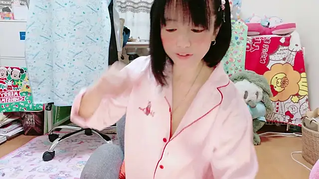 renapiyon8182 online show from 02/08/25, 07:38