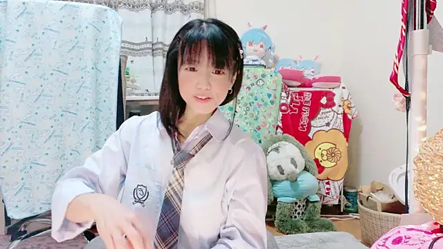 renapiyon8182 online show from 03/06/25, 07:32