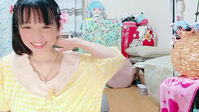 renapiyon8182 online show from 09/26/25, 06:56