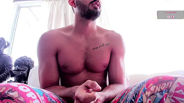 Joao Batista Oficial online show from 10/13/25, 03:23