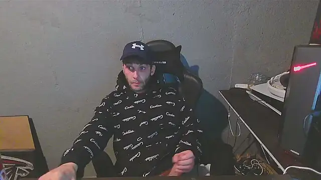 Superoz77 online show from 12/28/24, 02:11