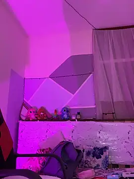 Lina10 online show from 11/19/25, 09:48