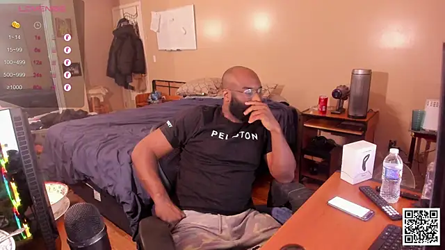 MrChuckDailyXXX online show from 12/11/24, 05:10