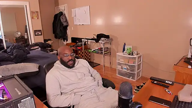 MrChuckDailyXXX online show from 02/15/25, 05:41