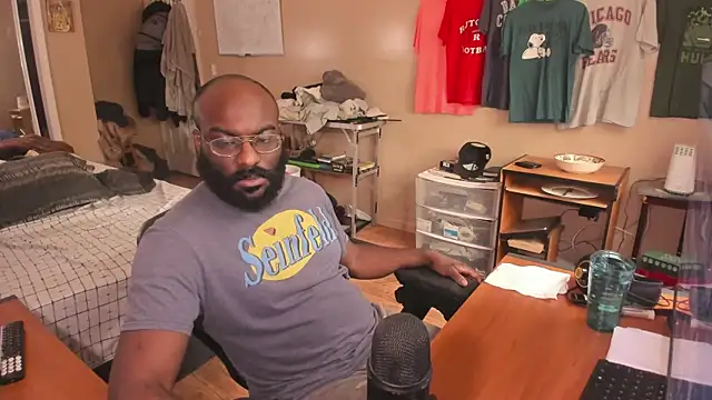 MrChuckDailyXXX online show from 10/08/25, 05:21