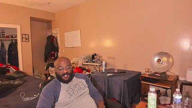 MrChuckDailyXXX online show from 02/25/26, 10:36