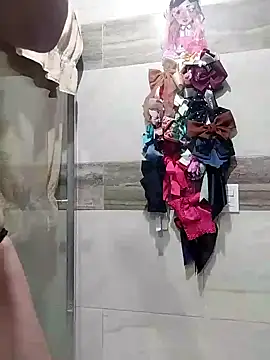 Snapshot of Rober2230 chatting on 01/08/25, 05:16 Rober2230 online show from 01/08/25, 05:16