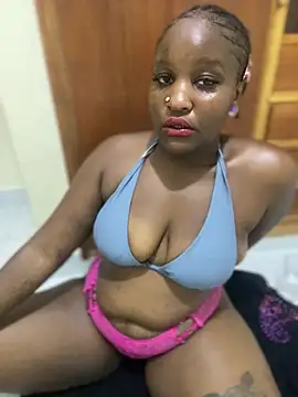 Snapshot of hotshie666-cum chatting on 03/01/26, 06:43 hotshie666-cum online show from 03/01/26, 06:43