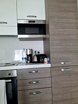 EileX official online show from 02/06/25, 09:53