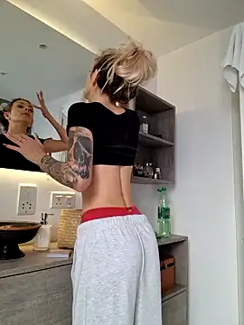 EileX official online show from 02/28/25, 07:26