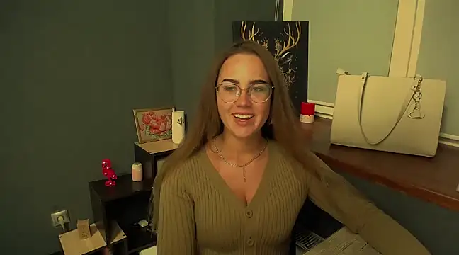 luxie milady online show from 12/03/24, 11:55