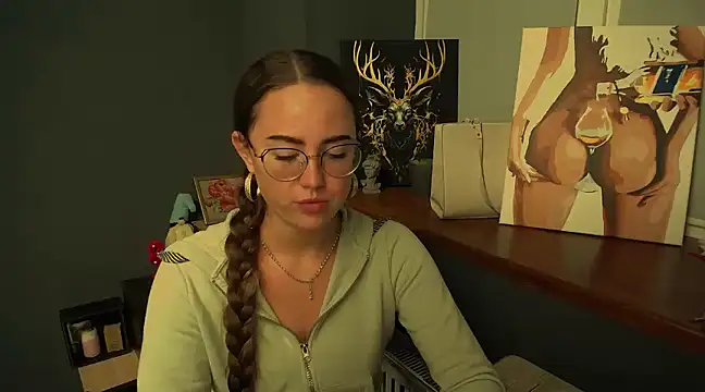 luxie milady online show from 12/18/24, 04:49