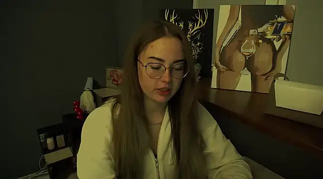 luxie milady online show from 02/03/25, 01:19