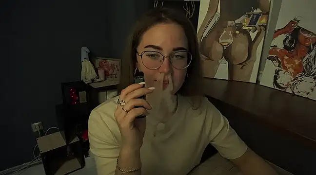 luxie milady online show from 03/12/25, 02:12