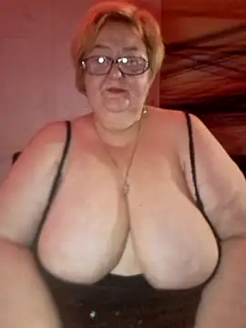 Snapshot of Awn290668 chatting on 01/14/25, 05:45 Awn290668 online show from 01/14/25, 05:45