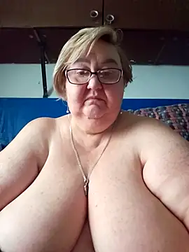 Snapshot of Awn290668 chatting on 09/20/25, 05:08 Awn290668 online show from 09/20/25, 05:08