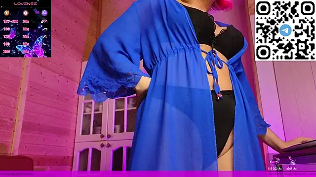 Snapshot of EVAshinyGIRL chatting on 02/15/25, 06:23 EVAshinyGIRL online show from 02/15/25, 06:23