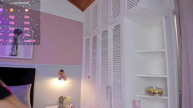 naoko kirino online show from 01/25/25, 09:04