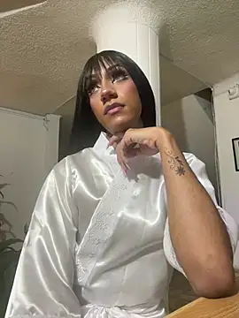 VictoriaRoss1 online show from 02/03/25, 12:04