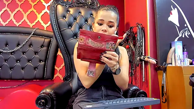 Mistressviictoria online show from 03/05/25, 11:06