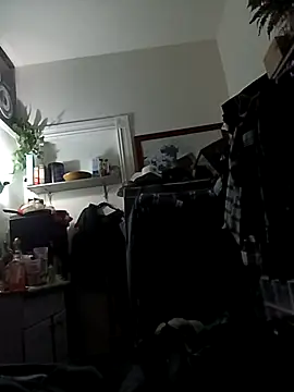 Snapshot of Slunghung79 chatting on 09/12/25, 12:16 Slunghung79 online show from 09/12/25, 12:16