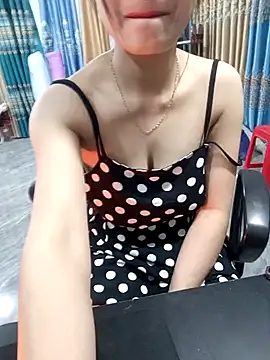 Snapshot of Little-star- chatting on 01/22/25, 07:03 Little-star- online show from 01/22/25, 07:03