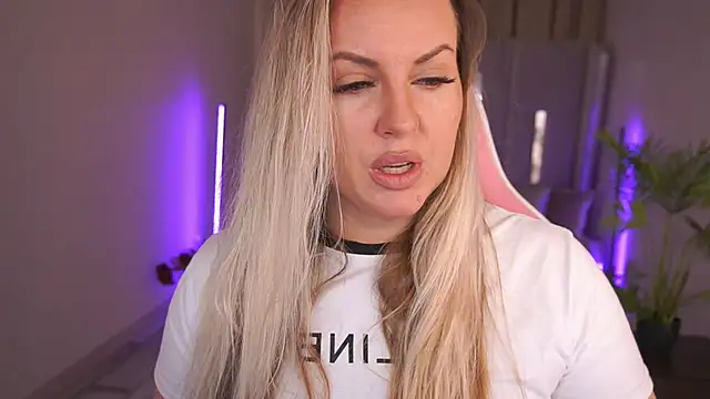 KiraCandyS online show from 01/23/25, 08:56