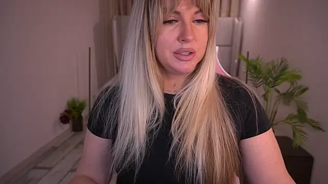 KiraCandyS online show from 01/26/25, 08:45