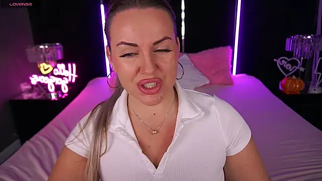 KiraCandyS online show from 11/07/25, 03:23