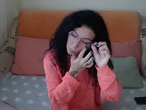 Emmatoo online show from 11/06/25, 01:45