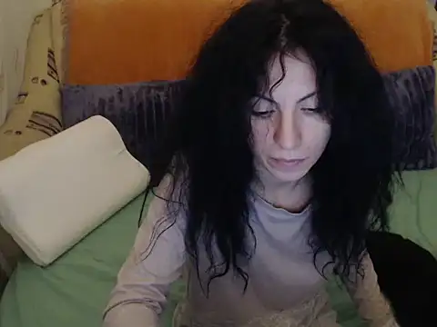 Emmatoo online show from 12/04/25, 02:15