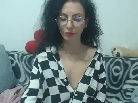 Emmatoo online show from 04/15/26, 07:58