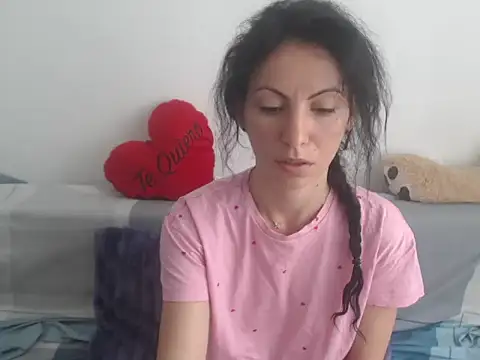 Emmatoo online show from 04/16/26, 08:37