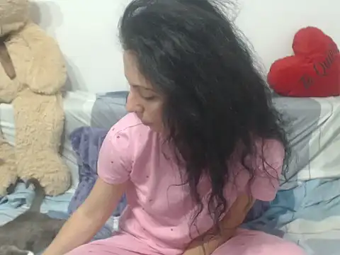 Emmatoo online show from 04/16/26, 09:39